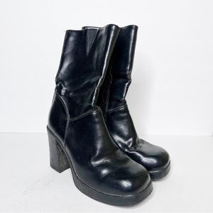Vintage Y2K Black Platform High Heeled Boots Black Faux Leather Zip Up Size 7.5